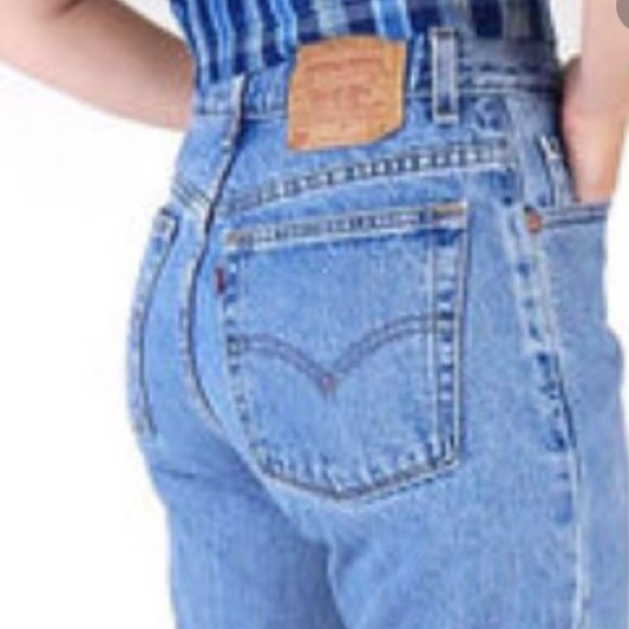 Levi's Denim - Vintage Levi Mom Jean